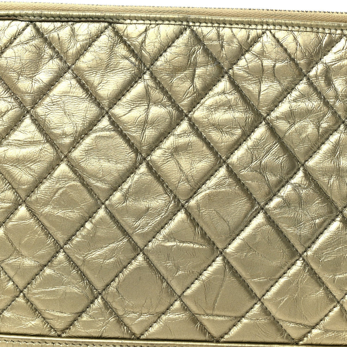 Metallic Aged Calfskin Quilted Medium Gabrielle Cosmetic Case Gold