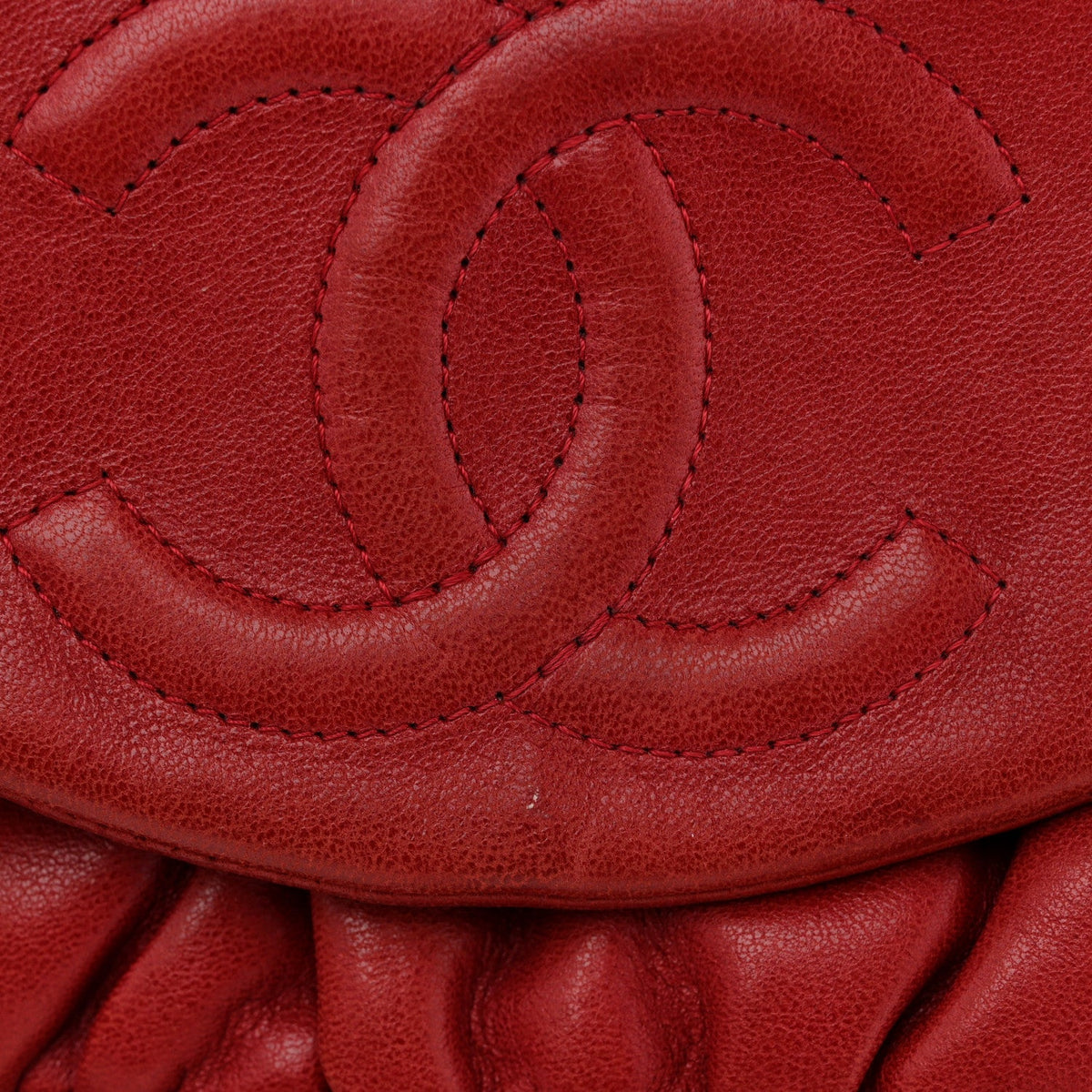 Lambskin Half Moon Wallet On Chain WOC Red
