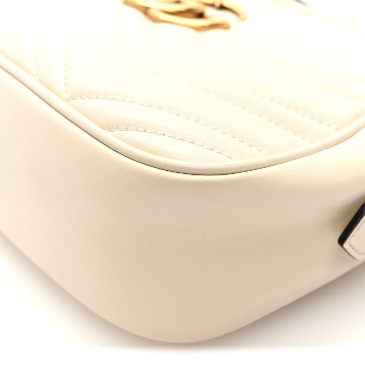 Calfskin Matelasse Small GG Marmont Chain Shoulder Bag White