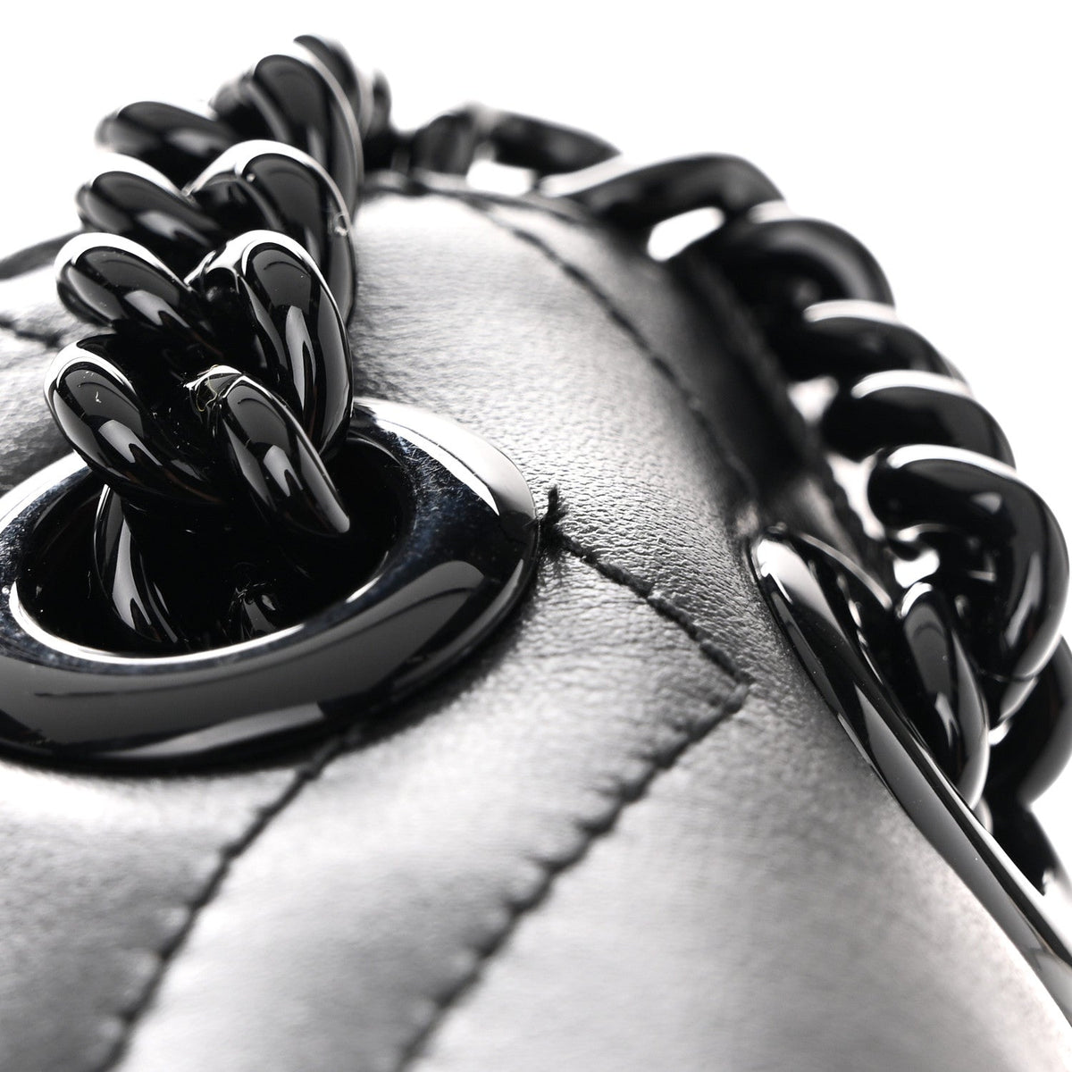 Calfskin Matelasse Monochrome Mini GG Marmont Shoulder Bag Black