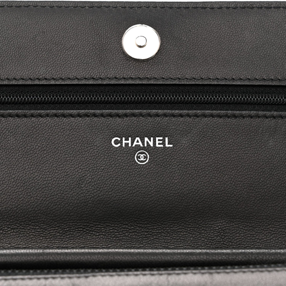 Calfskin Whipstitch Wallet On Chain WOC Black