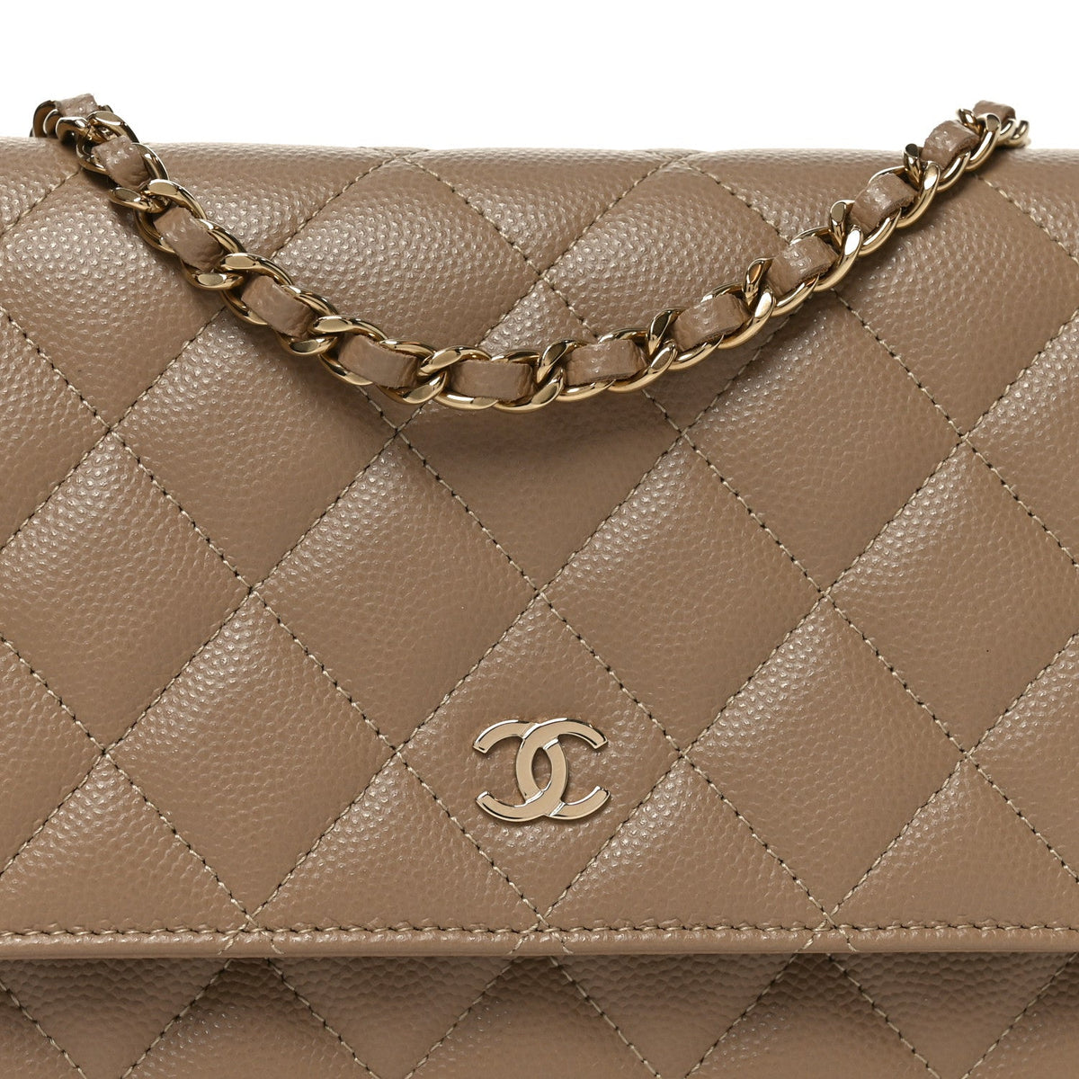 Caviar Quilted Wallet on Chain WOC Beige