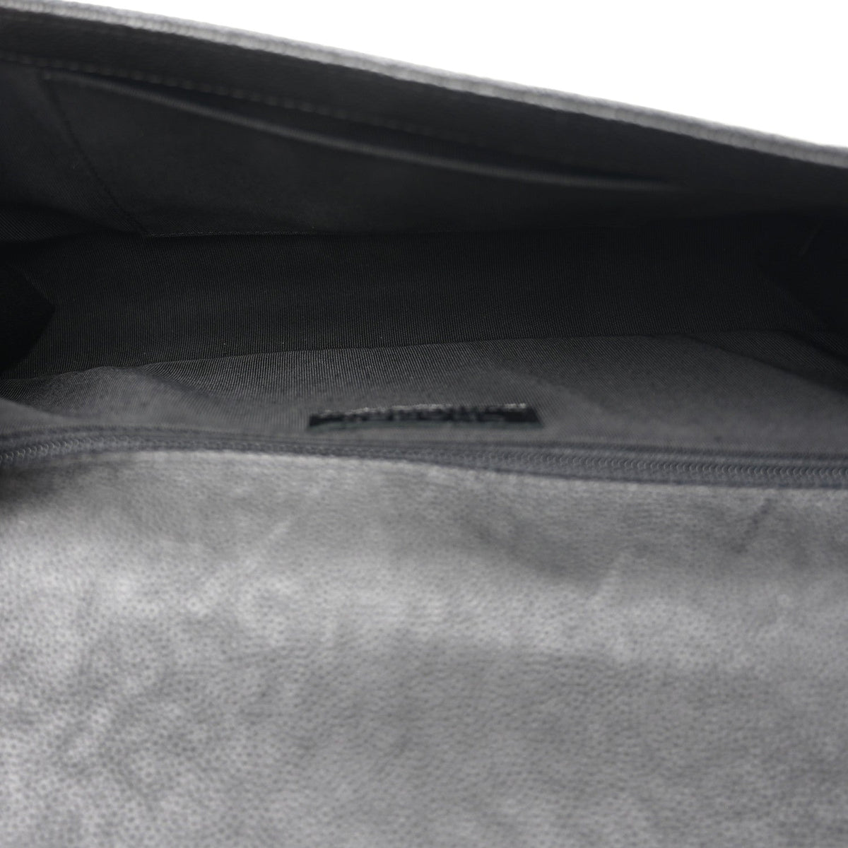 Caviar Quilted New Medium Boy Flap Black