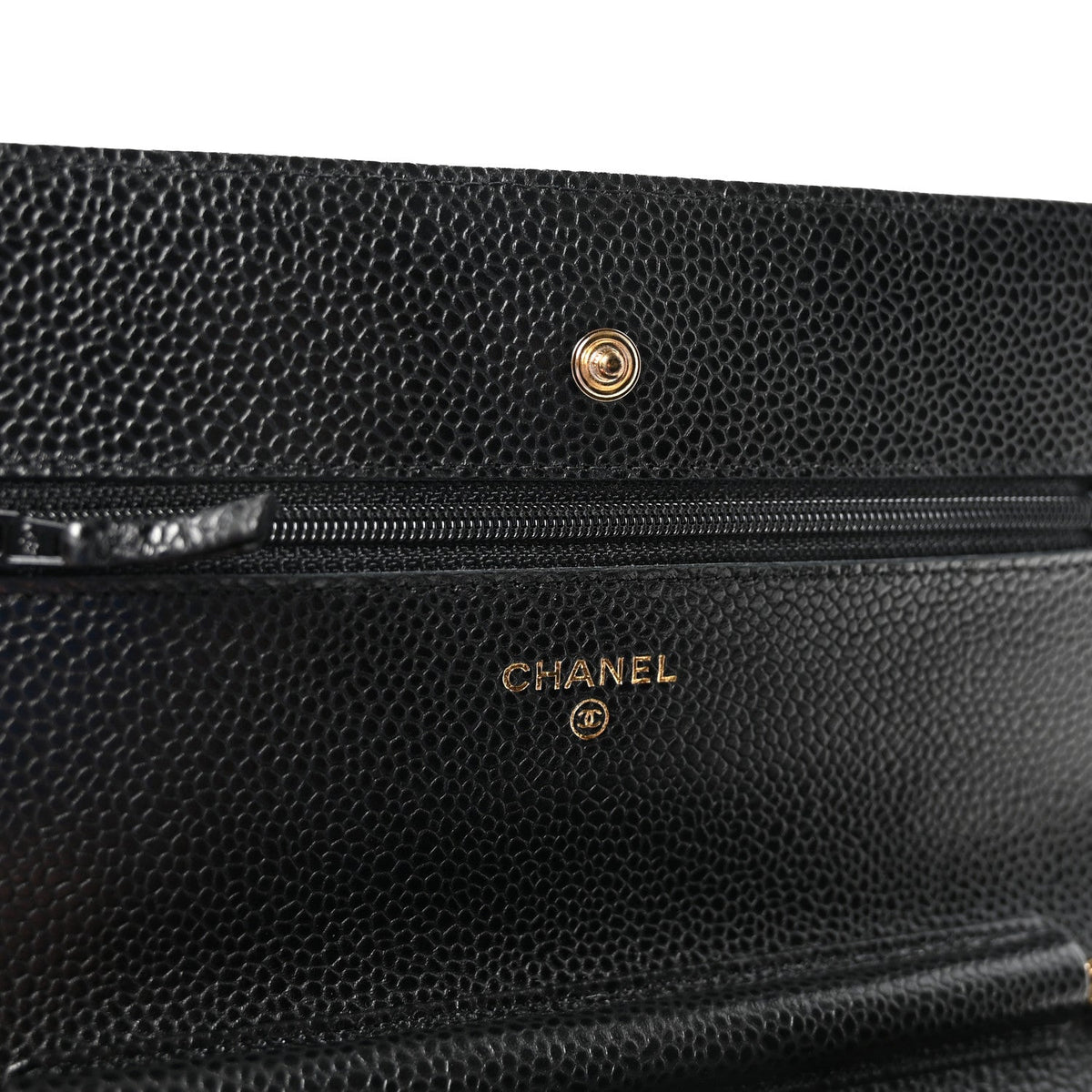 Caviar Quilted Wallet on Chain WOC Black