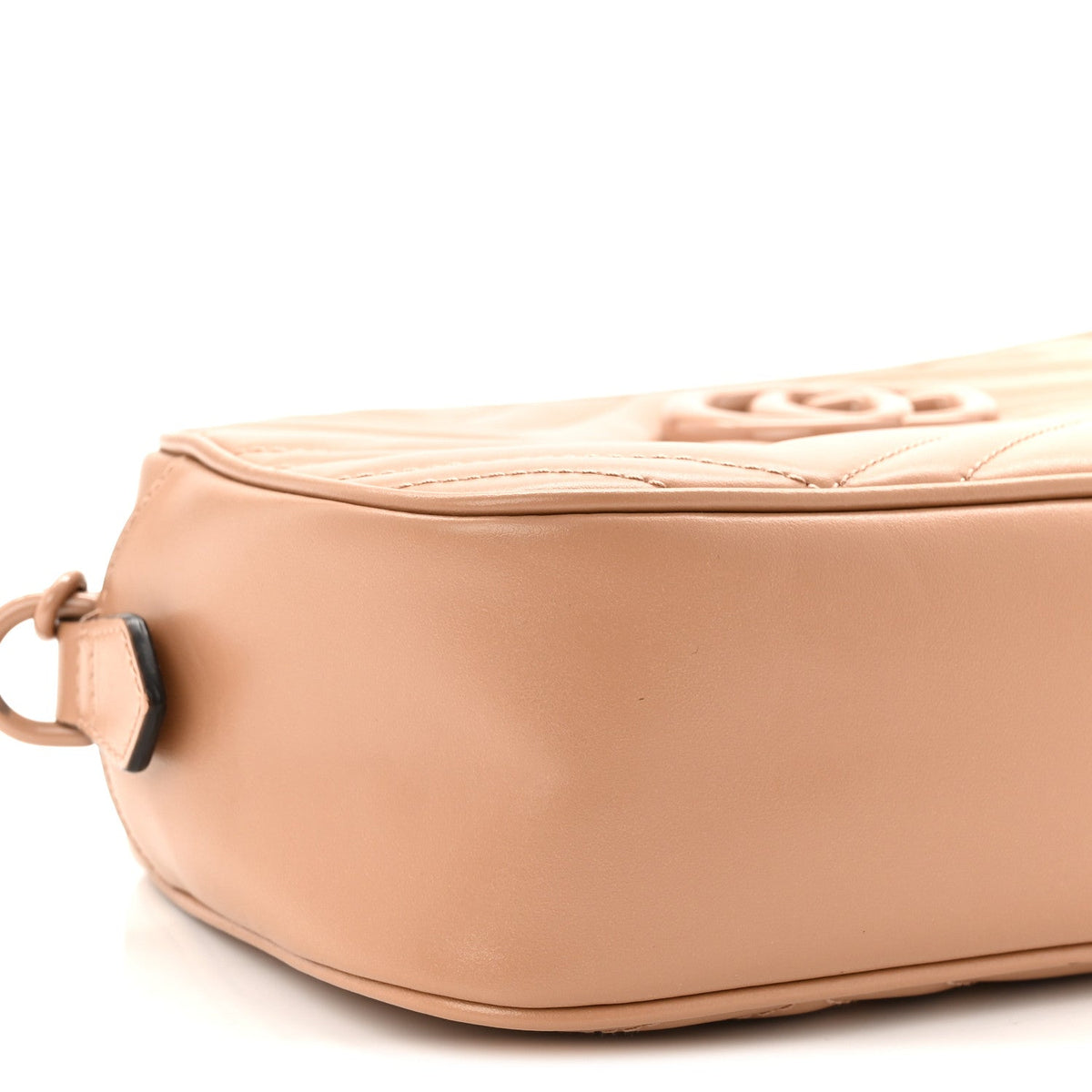 Calfskin Matelasse Monochrome Small GG Marmont Chain Shoulder Bag Camelia