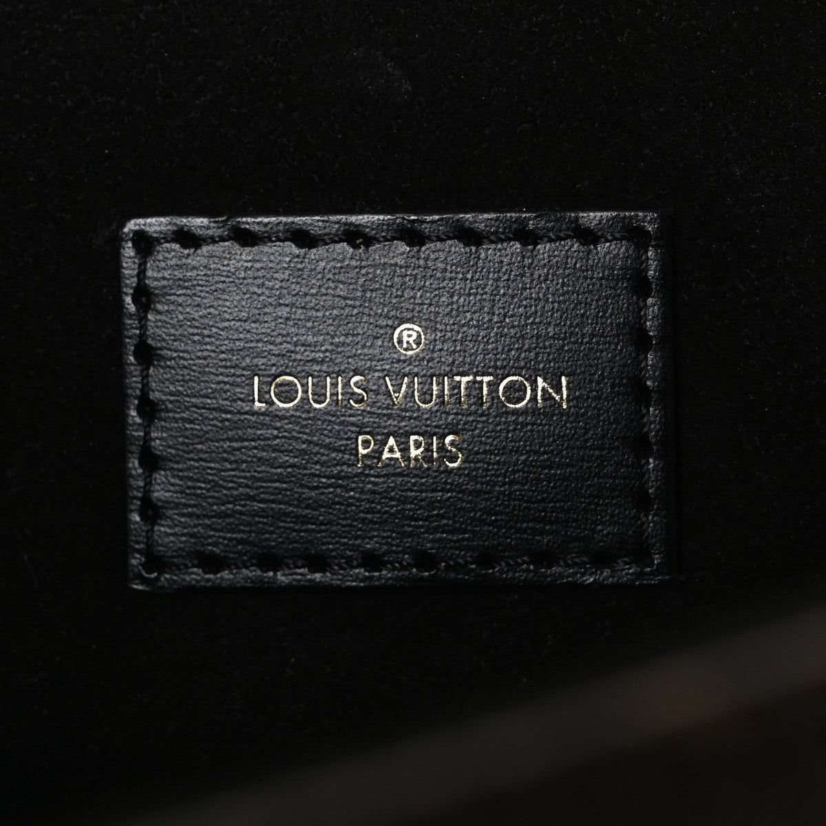 Reverse Monogram Pochette Metis