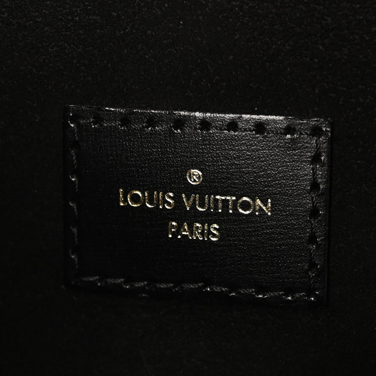 Reverse Monogram Pochette Metis