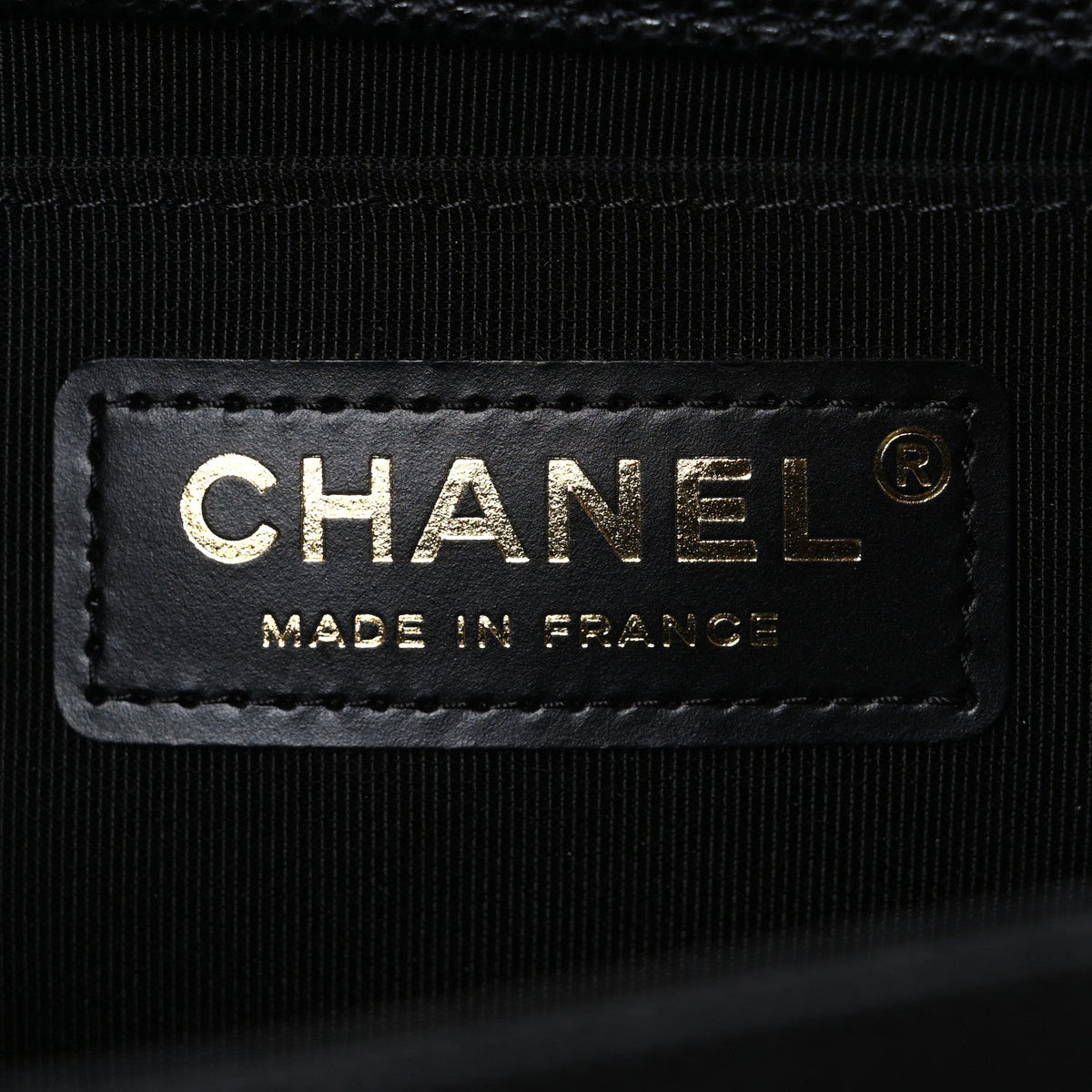 Caviar Quilted Medium Boy Flap Black