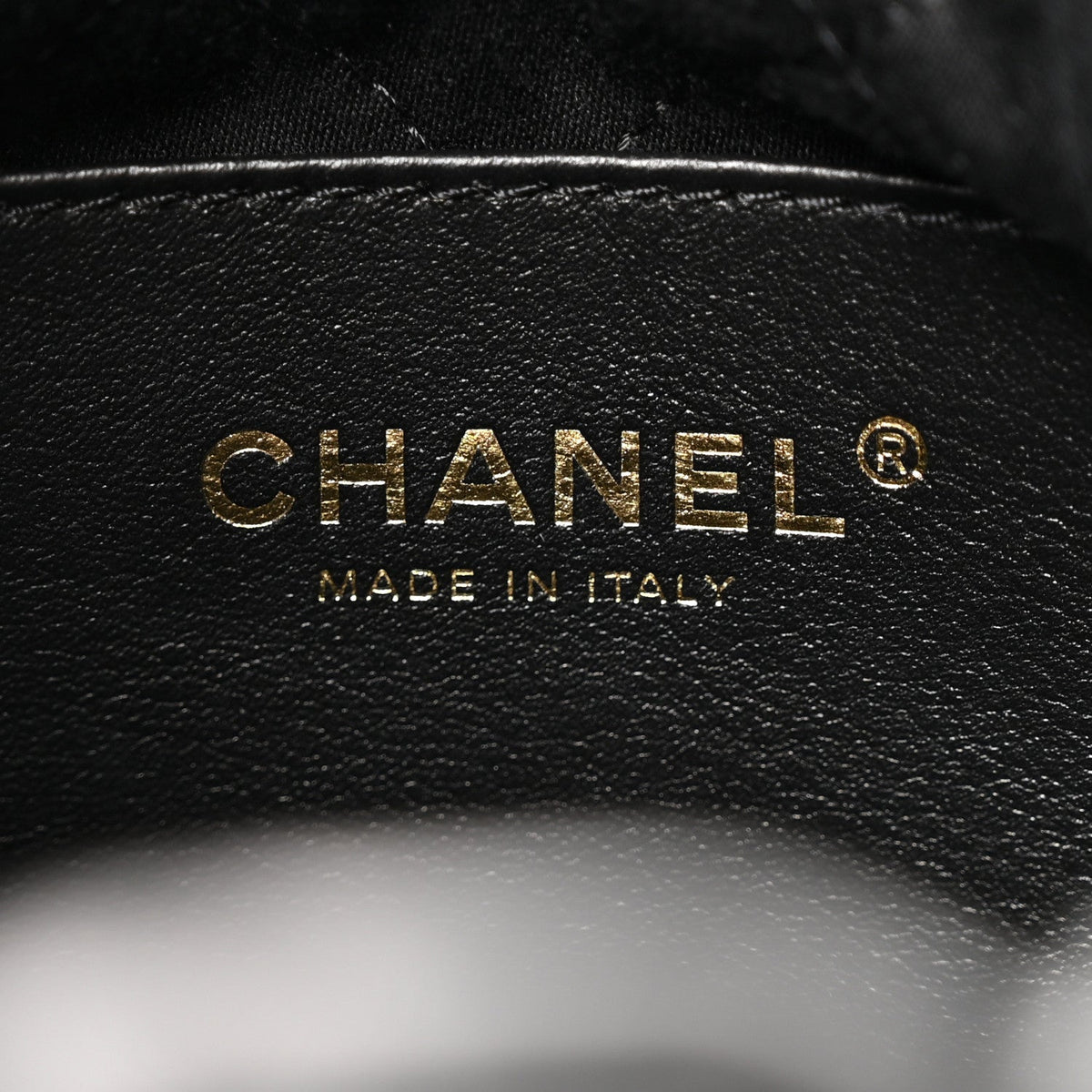 Shiny Calfskin Quilted Mini Chanel 22 Black