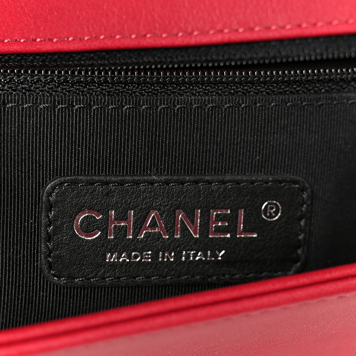 Calfskin Chevron Quilted Large Chain Boy Flap Red