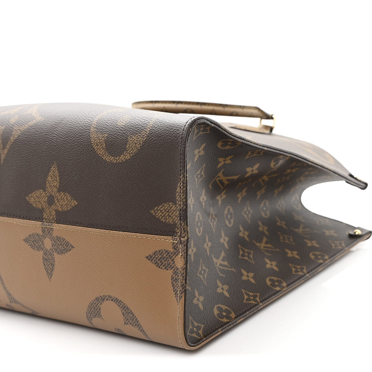Reverse Monogram Giant Onthego GM