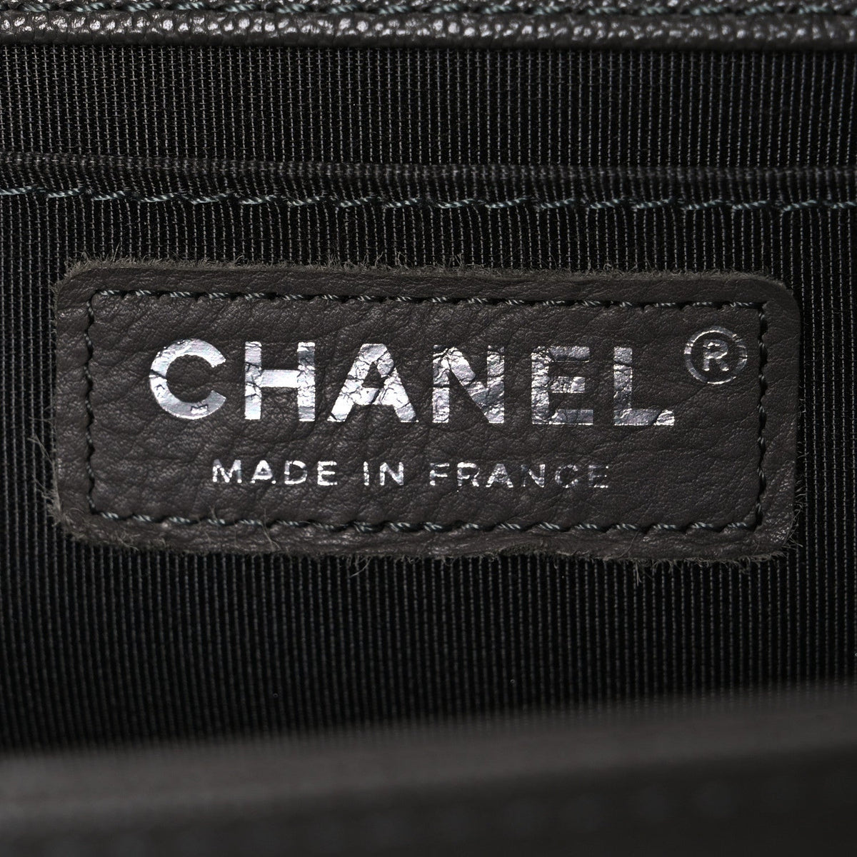 Caviar Quilted Medium Boy Flap Dark Grey