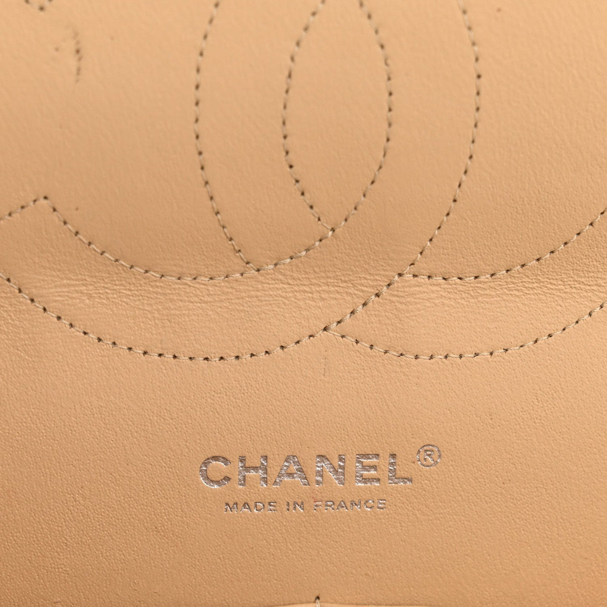 Caviar Quilted Jumbo Double Flap Beige Clair