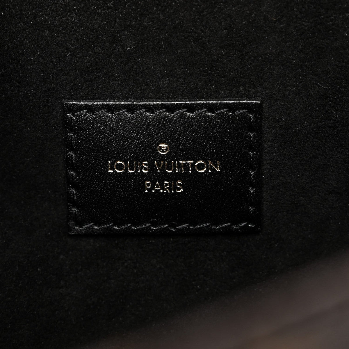 Reverse Monogram Pochette Metis