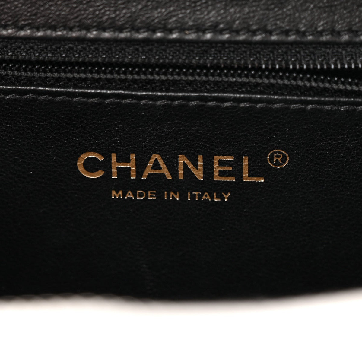 Caviar Quilted Medium CC Filigree Vanity Case White Black
