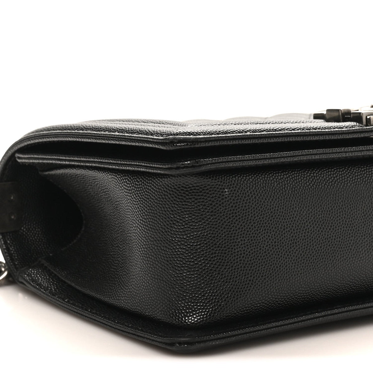 Caviar Quilted Medium Boy Flap Black