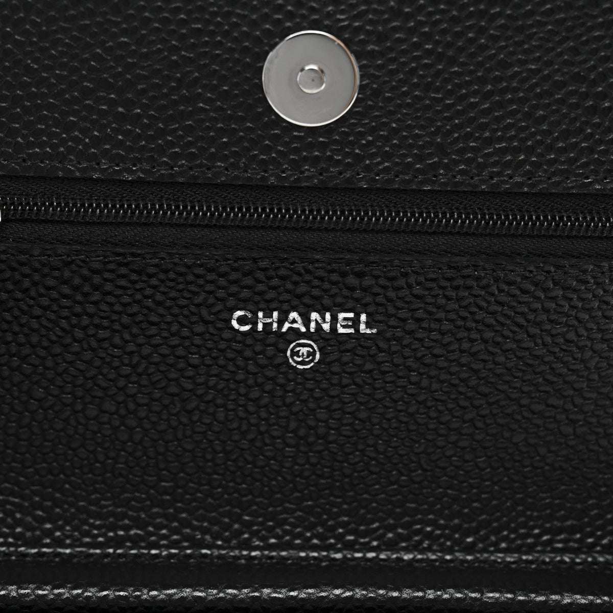 Caviar Quilted Wallet on Chain WOC Black