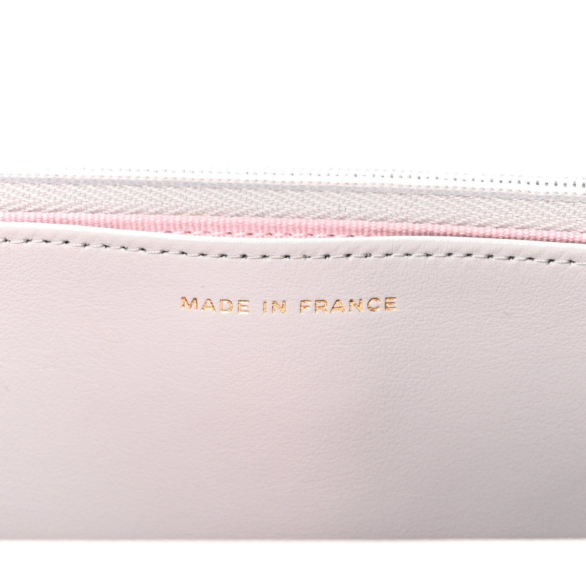 Caviar Quilted Textured CC Wallet on Chain WOC Grey