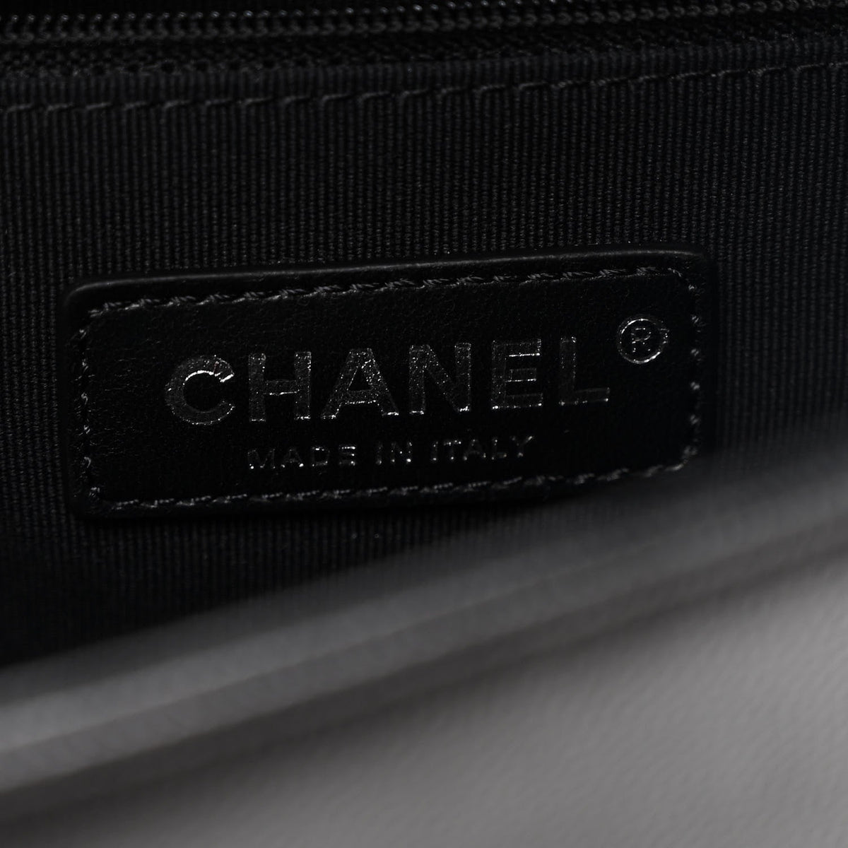 Caviar Quilted New Medium Boy Flap Black