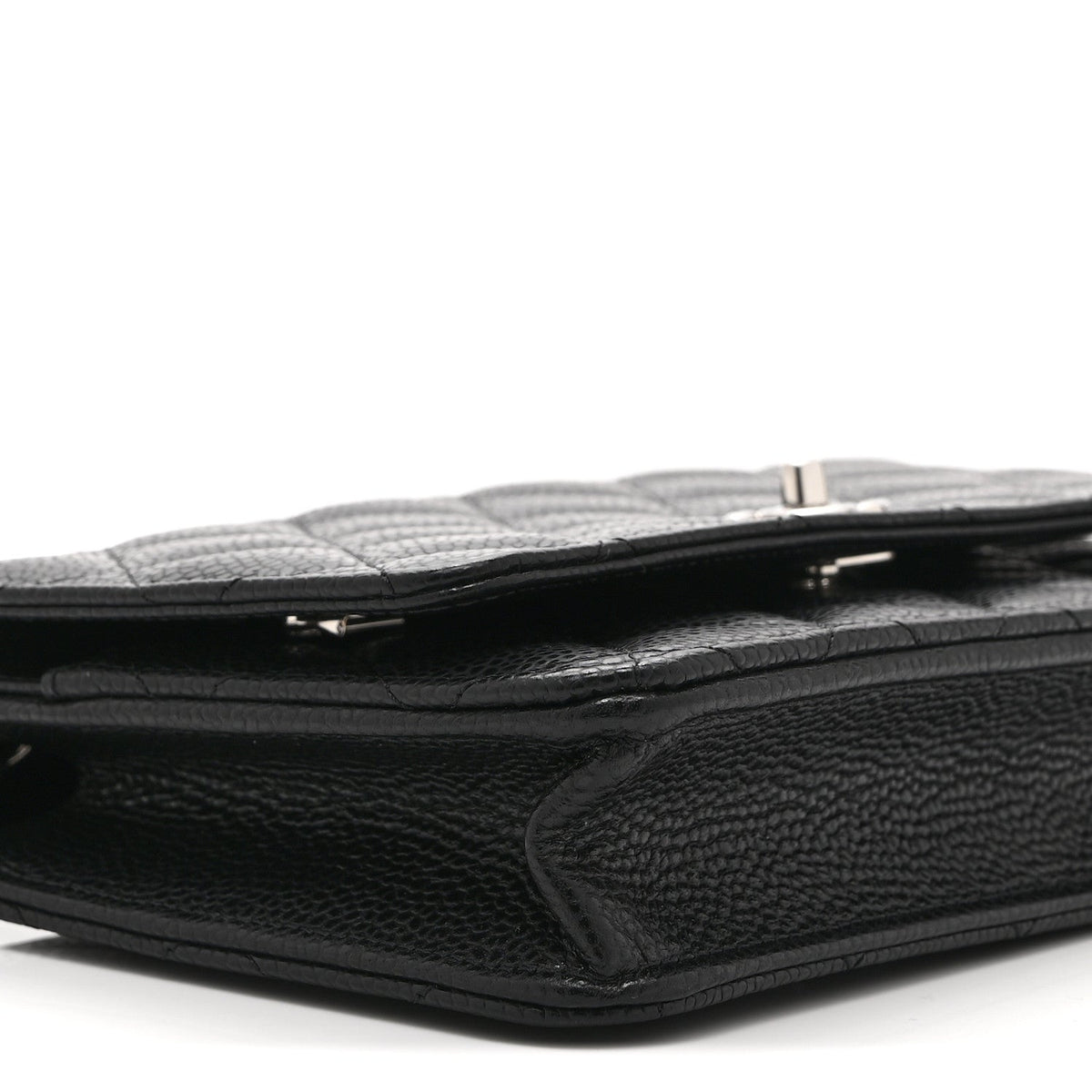 Caviar Quilted CC Turnlock Wallet On Chain WOC Black