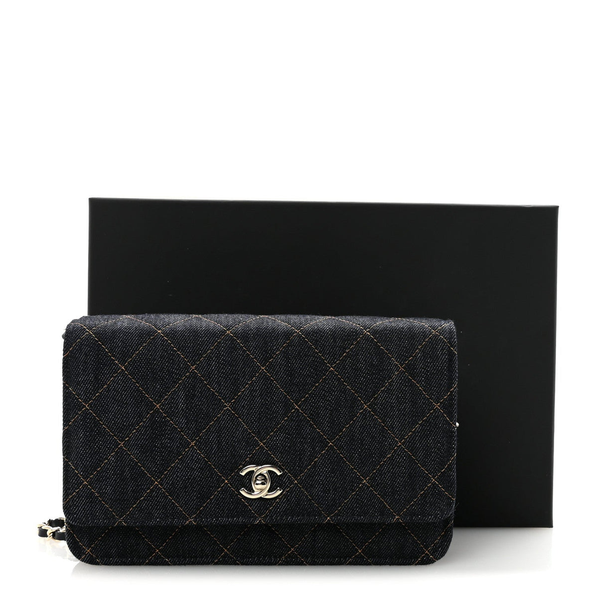 Denim Quilted CC Turnlock Wallet On Chain WOC Dark Blue Orange
