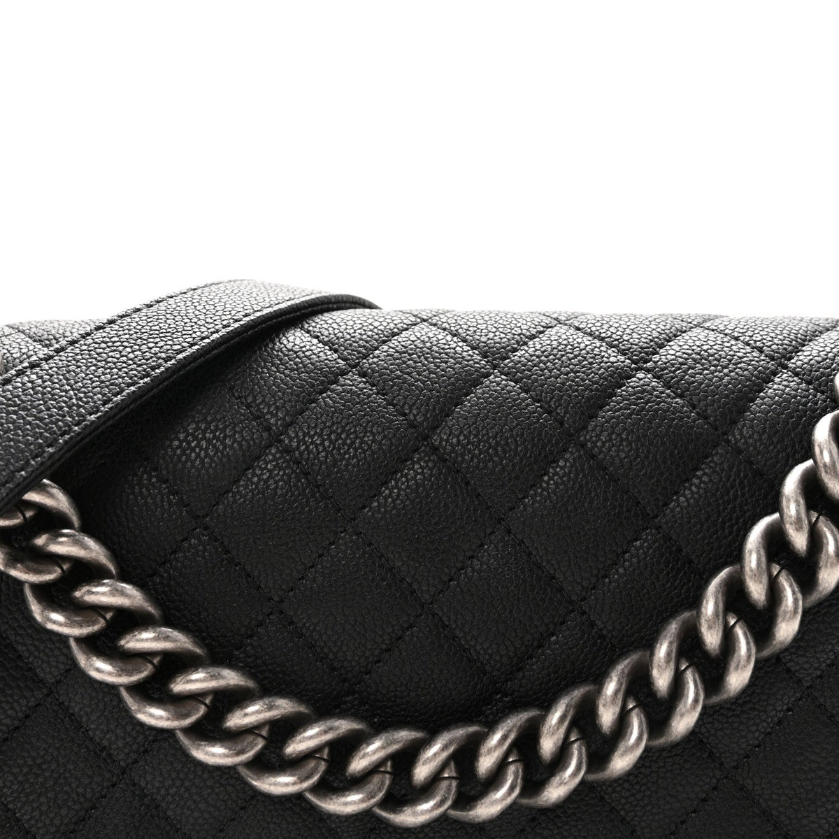 Caviar Quilted Medium Boy Flap Black