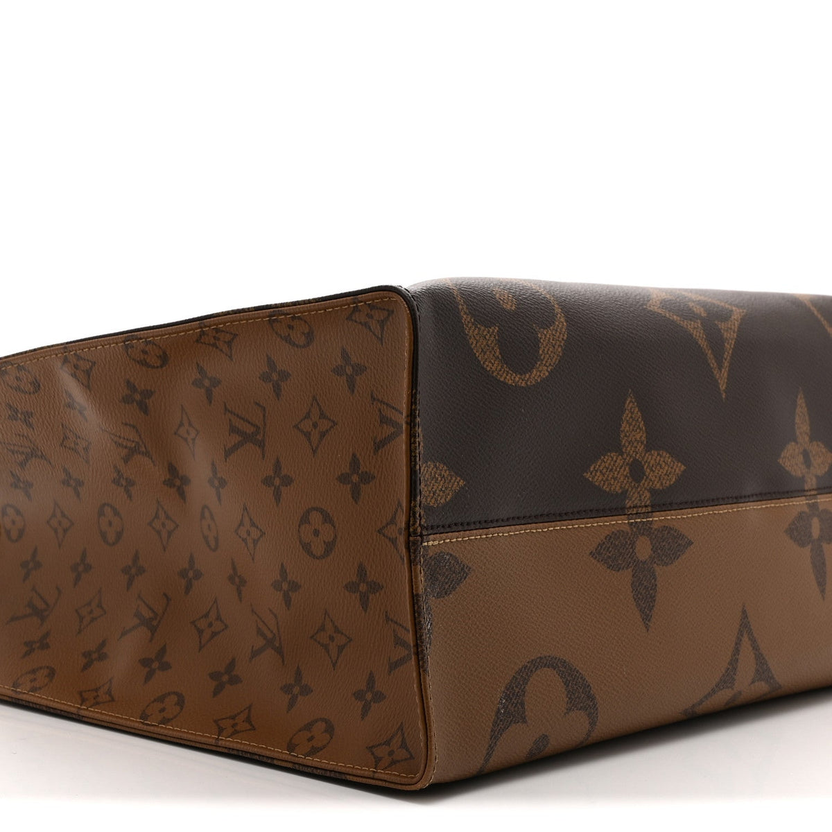 Reverse Monogram Giant Onthego GM