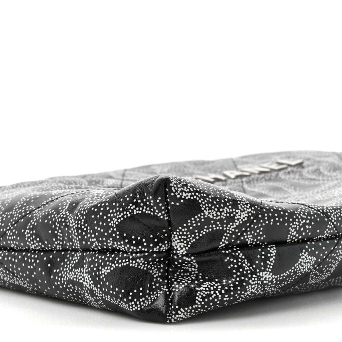 Printed Calfskin Quilted Chanel 22 Black
