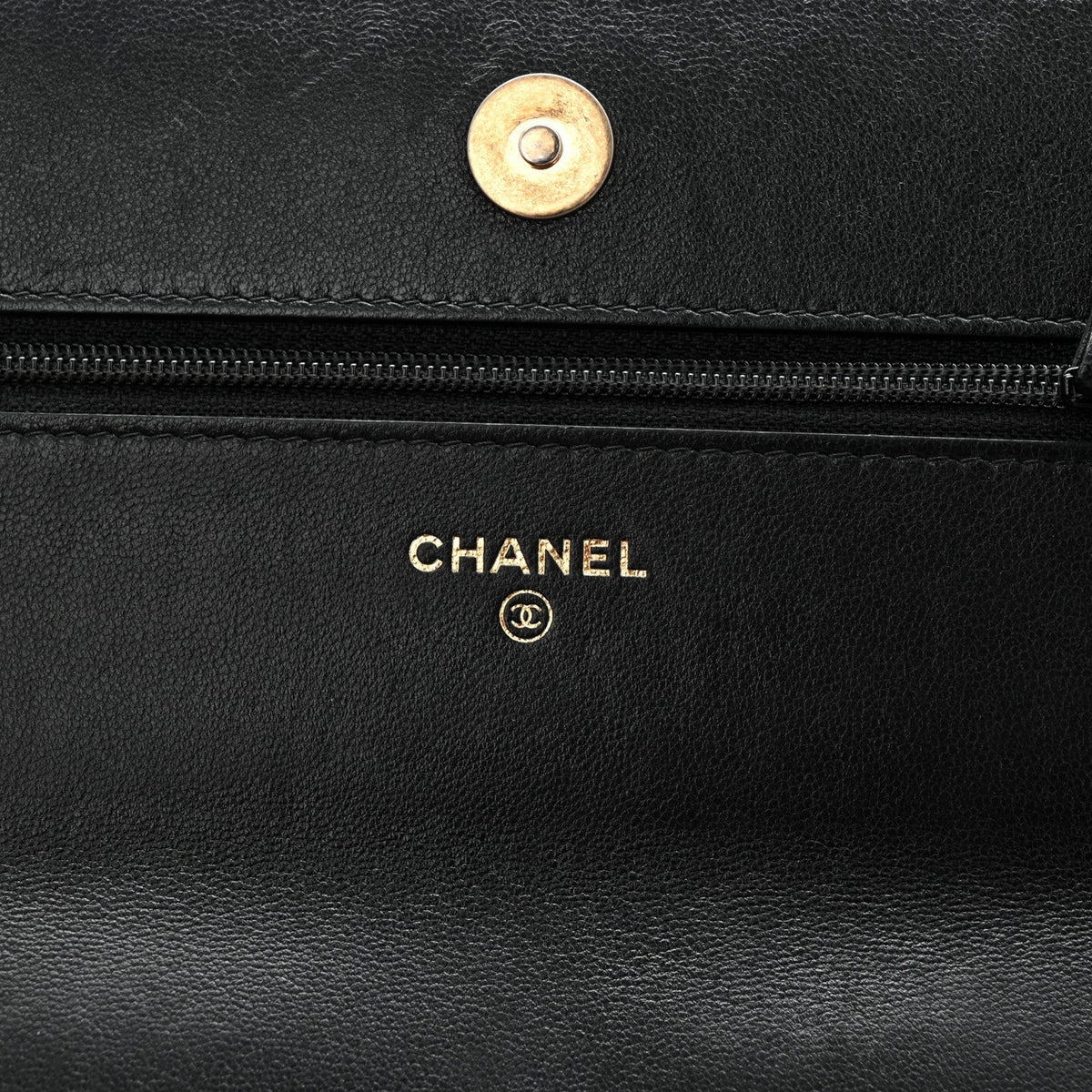 Lambskin Quilted Chanel 19 Wallet On Chain WOC Black