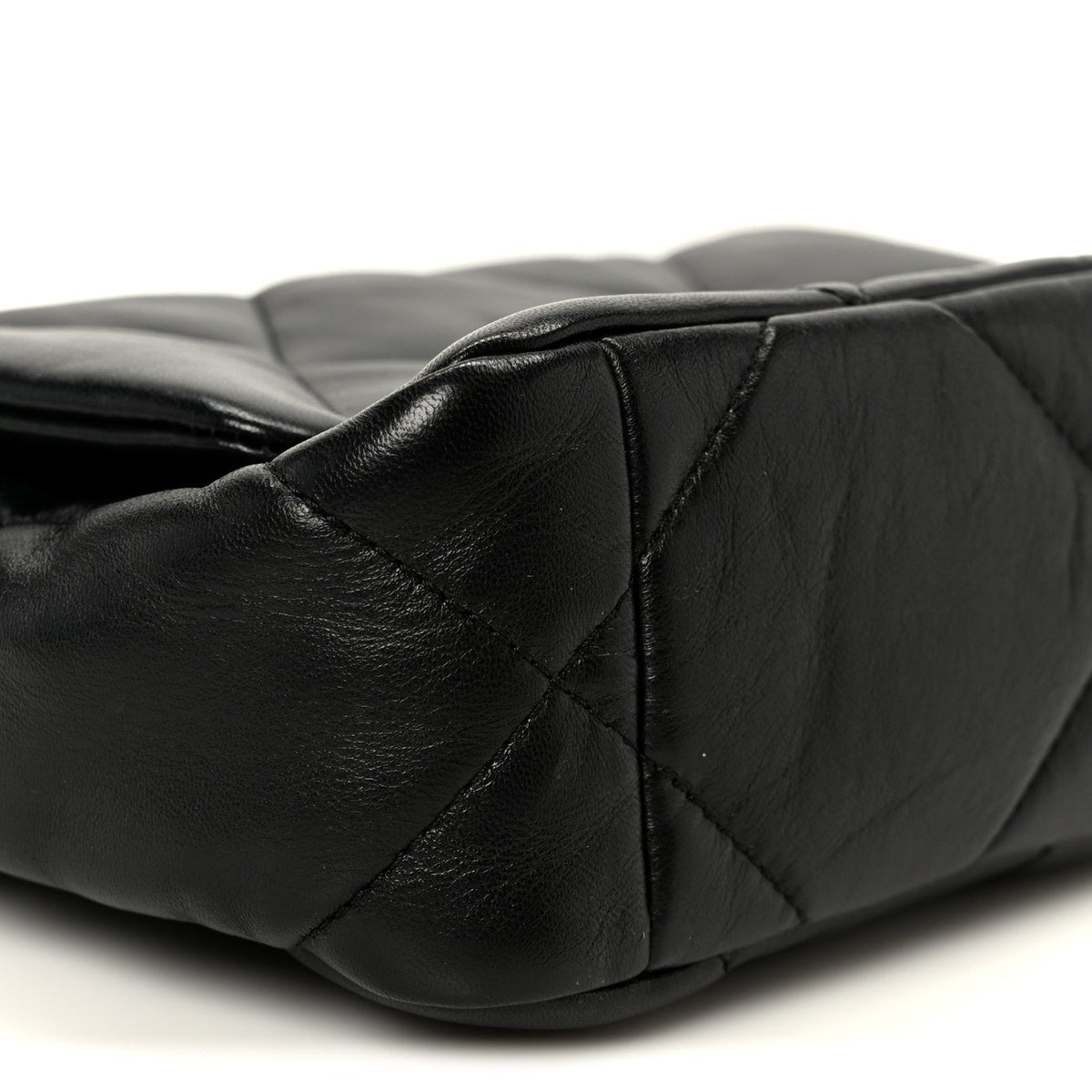 Lambskin Quilted Medium Chanel 19 Flap Black