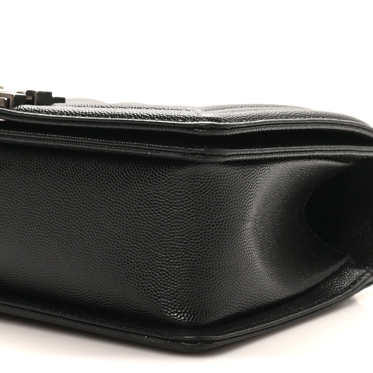 Caviar Quilted Medium Boy Flap Black