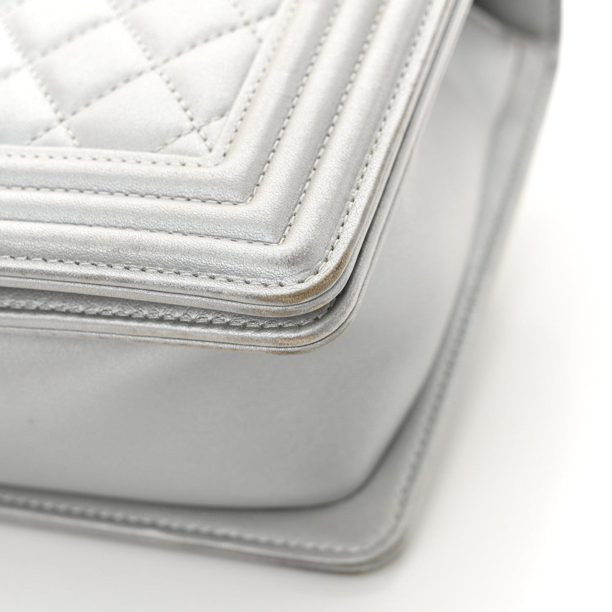 Metallic Calfskin Quilted New Medium Plexiglass Boy Flap Silver