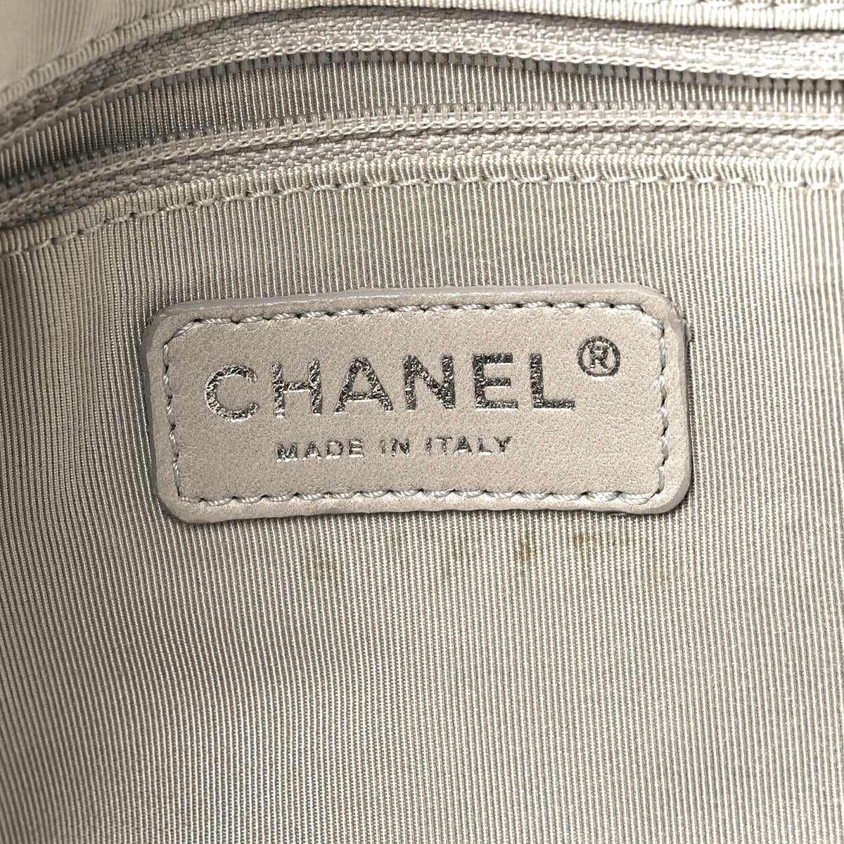 Nylon Quilted 2.55 Reissue Tote White Grey
