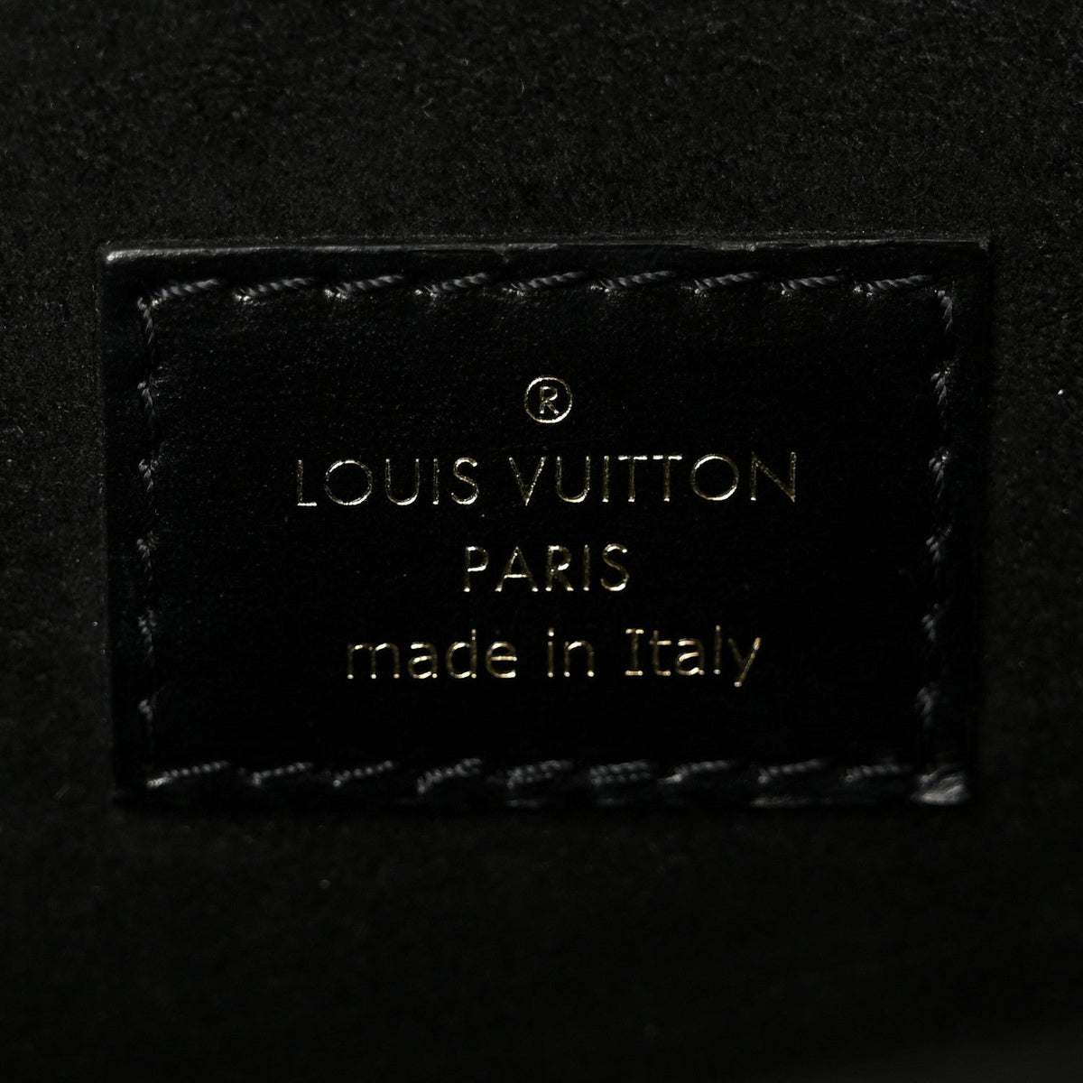 Reverse Monogram Pochette Metis