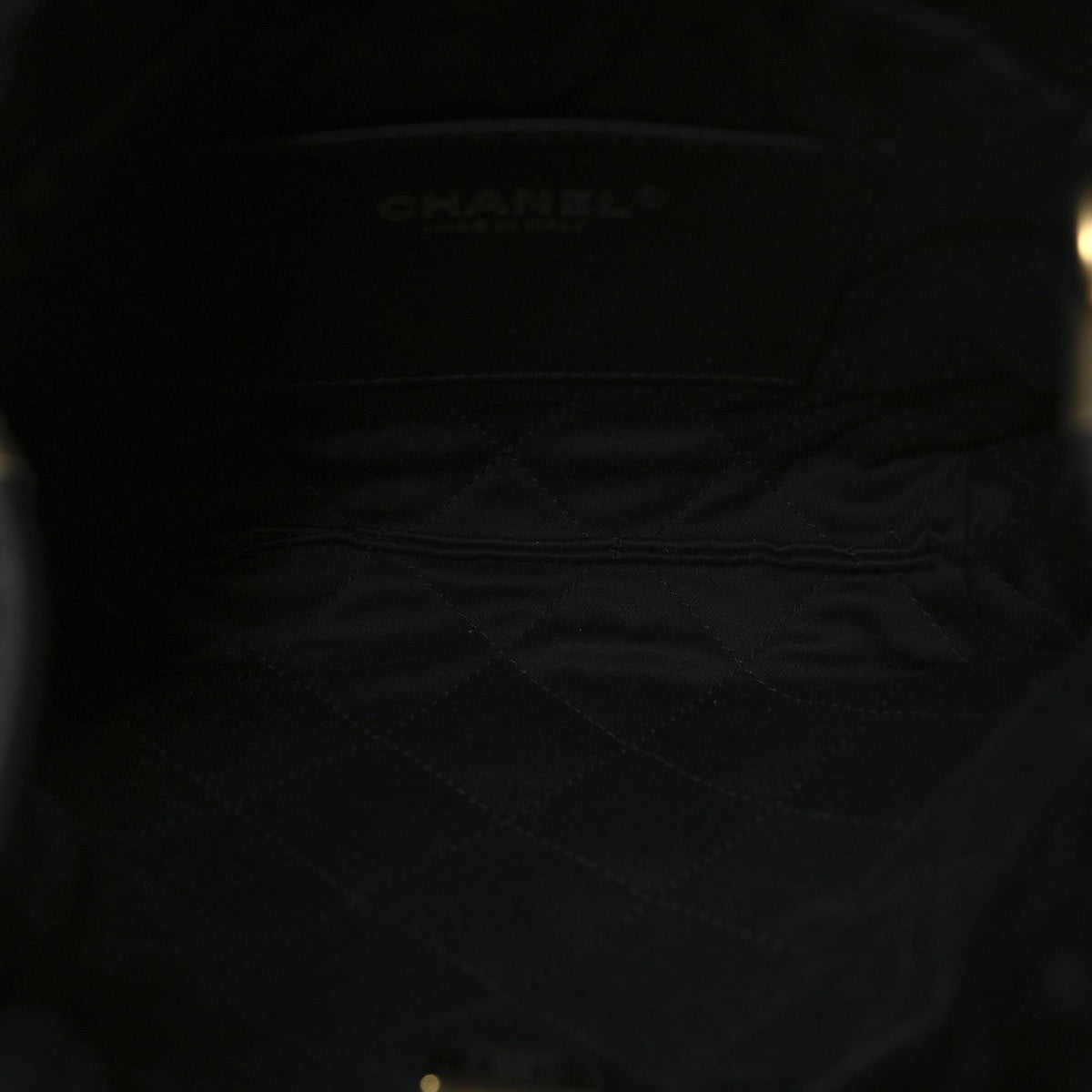 Shiny Calfskin Quilted Mini Chanel 22 Black