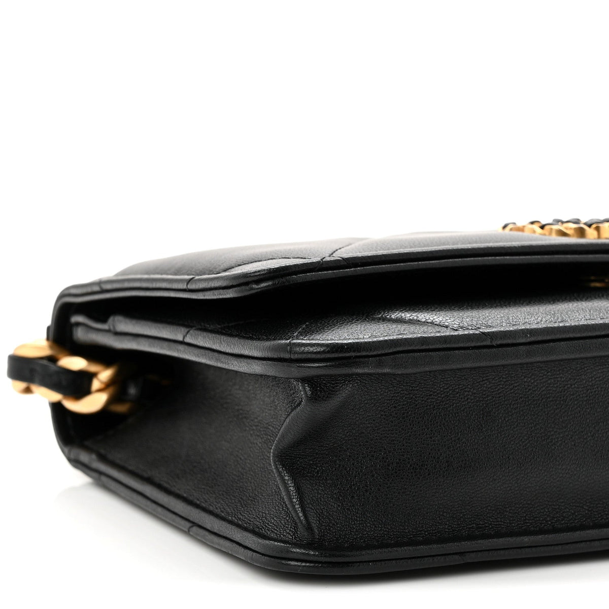 Lambskin Quilted Chanel 19 Wallet On Chain WOC Black
