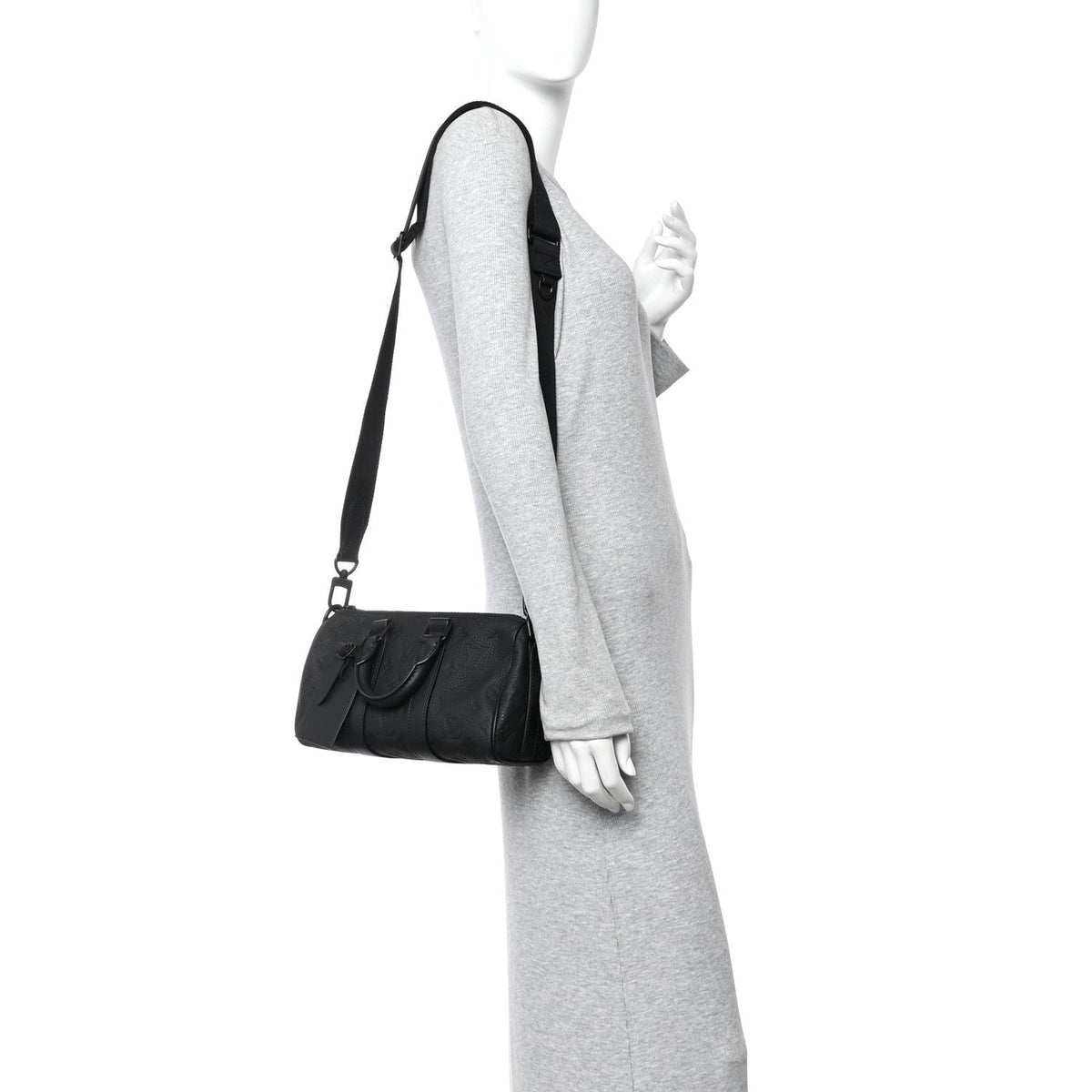 Monogram Taurillon Keepall Bandouliere 25 Black