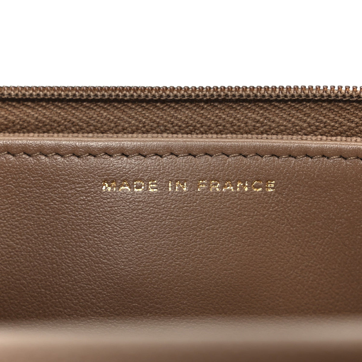 Caviar Quilted CC Turnlock Wallet On Chain WOC Brown