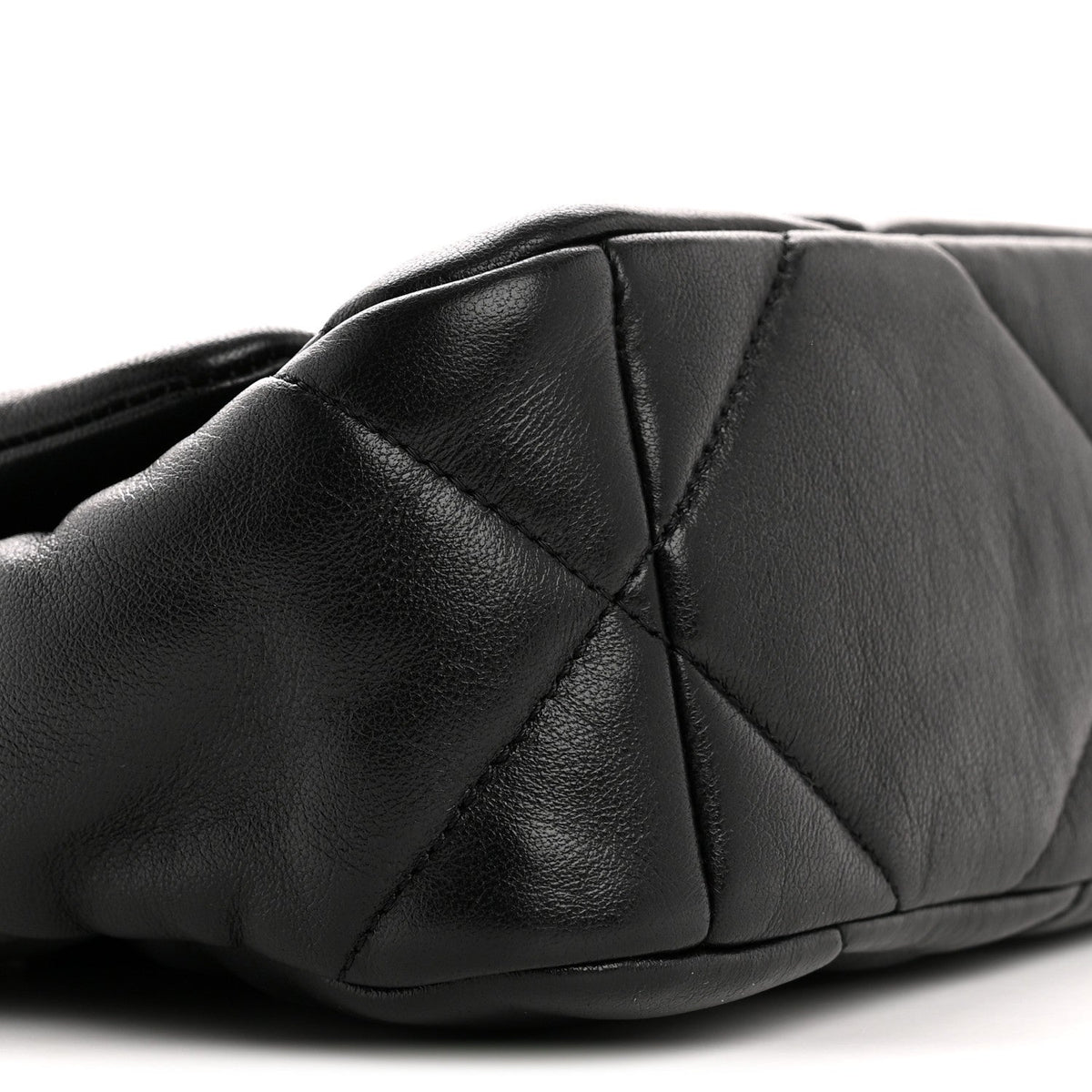 Lambskin Quilted Medium Chanel 19 Flap Black